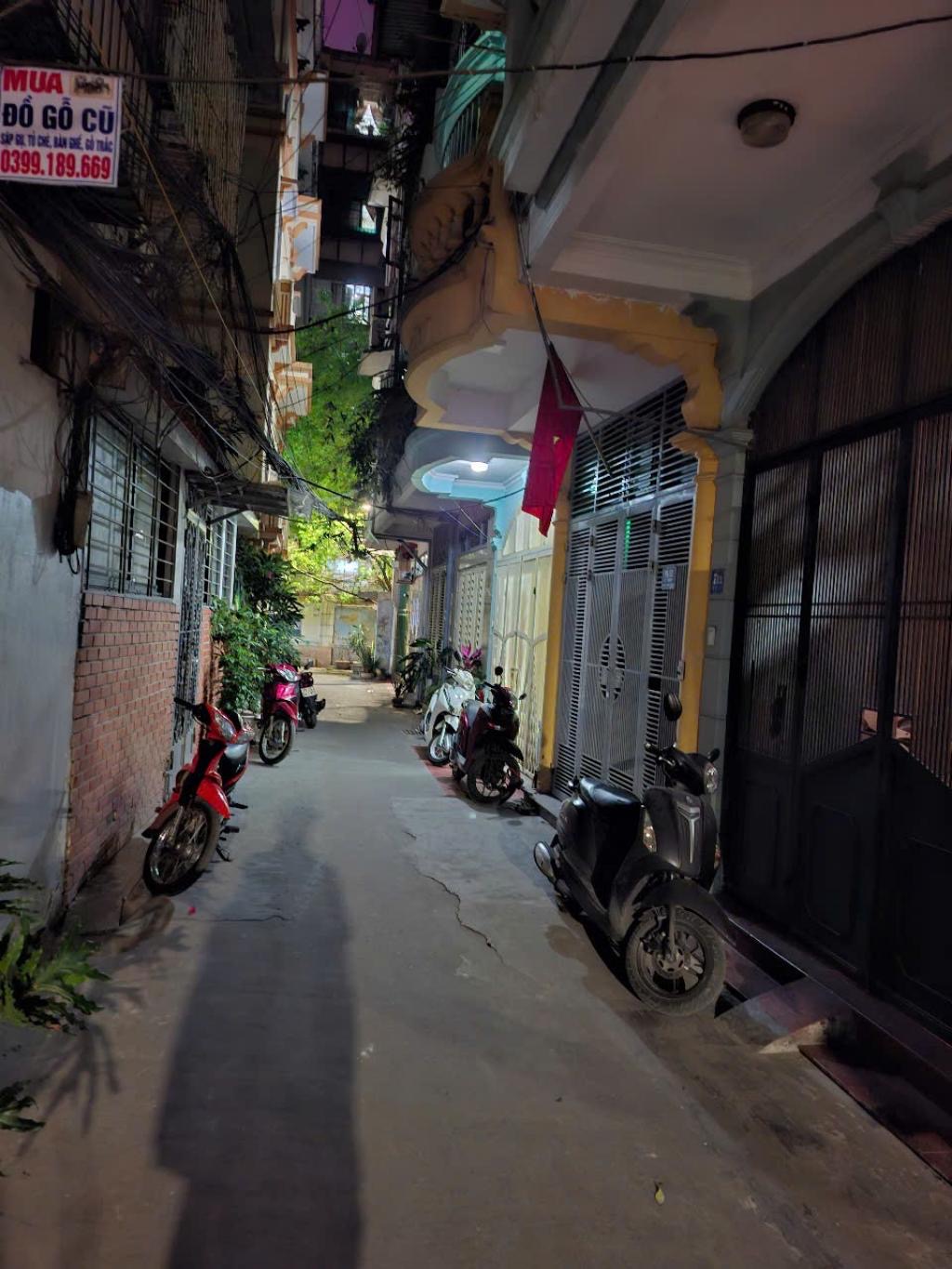 Cống Vị, Ba Đình-Phố H.I.Ế.M nhà bán-2 ngõ thoáng- Ô tô tránh-Kinh doanh-37m-16 tỷ