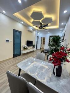 SIÊU H.I.Ế.M BA ĐÌNH - VỊ TRÍ ĐẮC ĐỊA - KINH DOANH ĐA NGÀNH - 20M - NHỈNH 5 TỶ