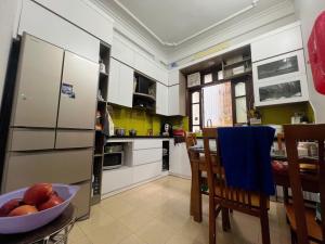 Đào Tấn, Ba Đình, sát mặt ngõ ô tô, thông 3 gác, nở hậu ở luôn, 23/35m, 10,3 tỷ