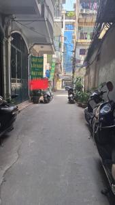 Cống Vị, Ba Đình-Phố H.I.Ế.M nhà bán-2 ngõ thoáng- Ô tô tránh-Kinh doanh-37m-16 tỷ