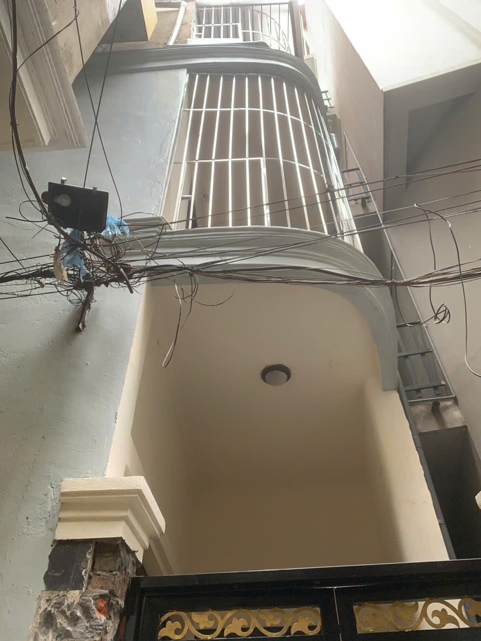 BÁN NHÀ NGỌC THỤY - SÁT MẶT PHỐ - Ở NGAY – 68M2 CHỈ 7.8 TỶ
