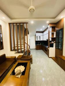 BÁN NHÀ PHỐ NGỌC THỤY – FULL CÔNG TIỆN ÍCH – 30M2 CHỈ 6,3 TỶ