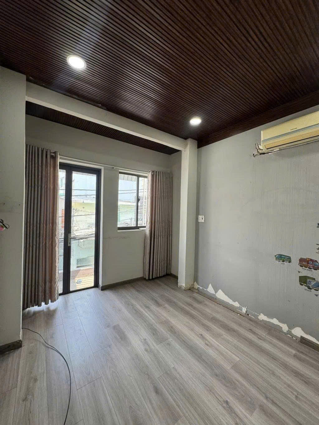 BÁN NHÀ 2 TẦNG 50m2, PHƯỜNG 15, TÂN BÌNH , GIÁ NHỈNH 4 TỶ