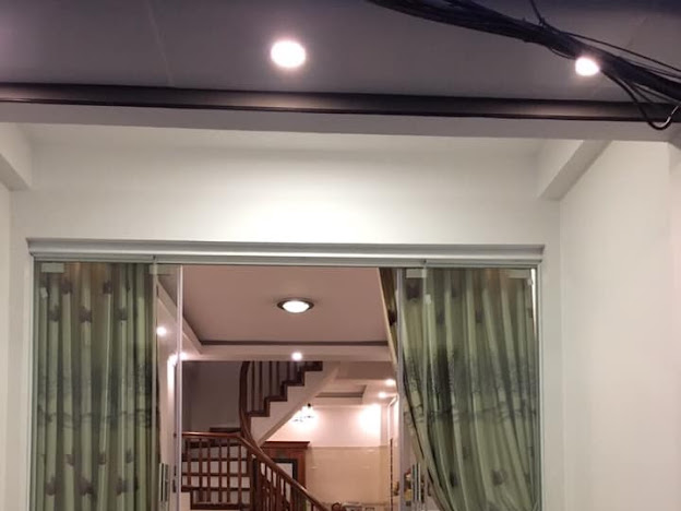 nhà mặt đường lớn xe tải tránh nhau 1 bước ra phố siêm hiếm siêu rẻ