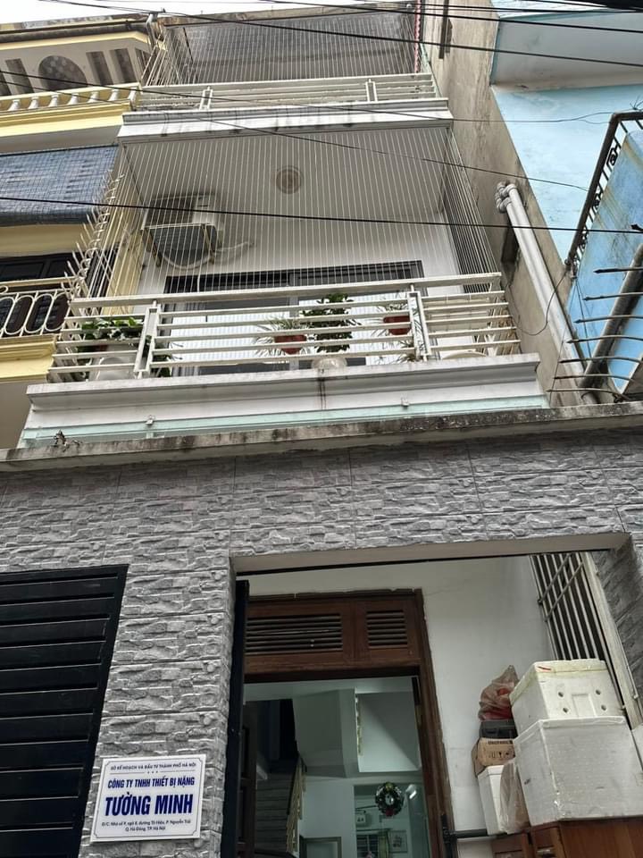 BÁN NHÀ NGÕ SỐ 8 TÔ HIỆU, HÀ ĐÔNG GẦN PHỐ KINH DOANH DT 50M2 3 TẦNG MT  3.5M2 GIÁ 6.9 TỶ.