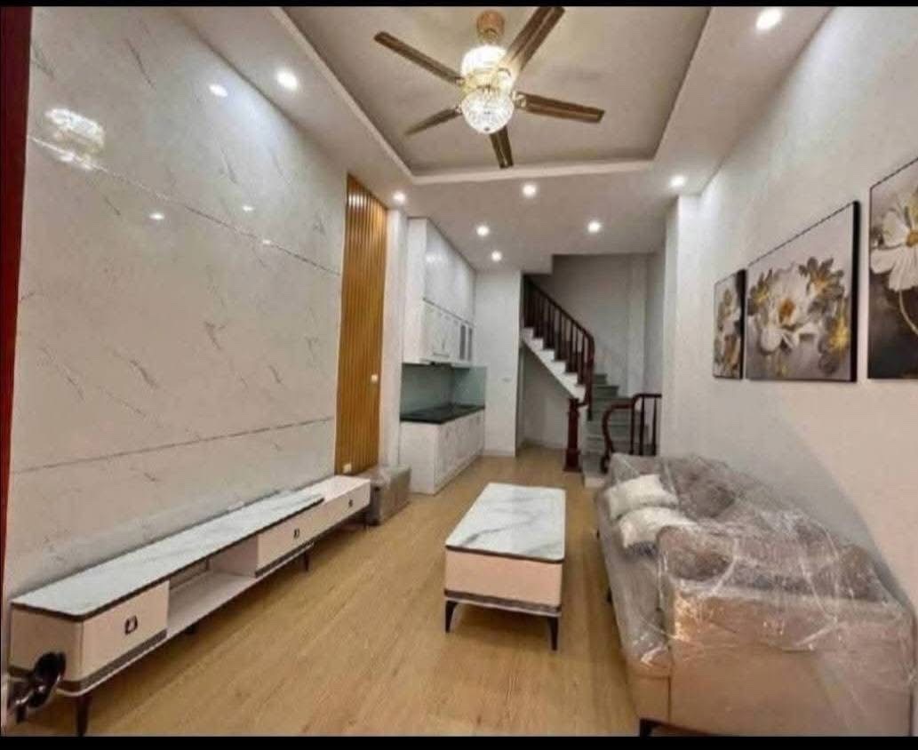 BÁN NHÀ NGÕ 5 LÁNG HẠ 35M