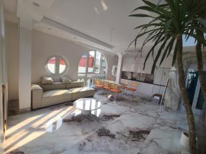 HƠN 100m2 Ô TÔ ĐỖ CỬA KIM MÃ, CHƯA ĐẾN 20 TỶ