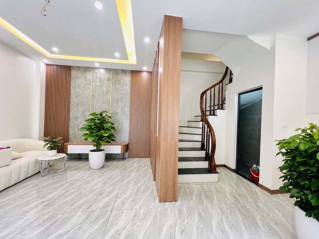 45M² PHỐ HOÀNG MAI – 5 TẦNG LÔ GÓC– Ô TÔ QUA NHÀ – NHỈNH 8 TỶ