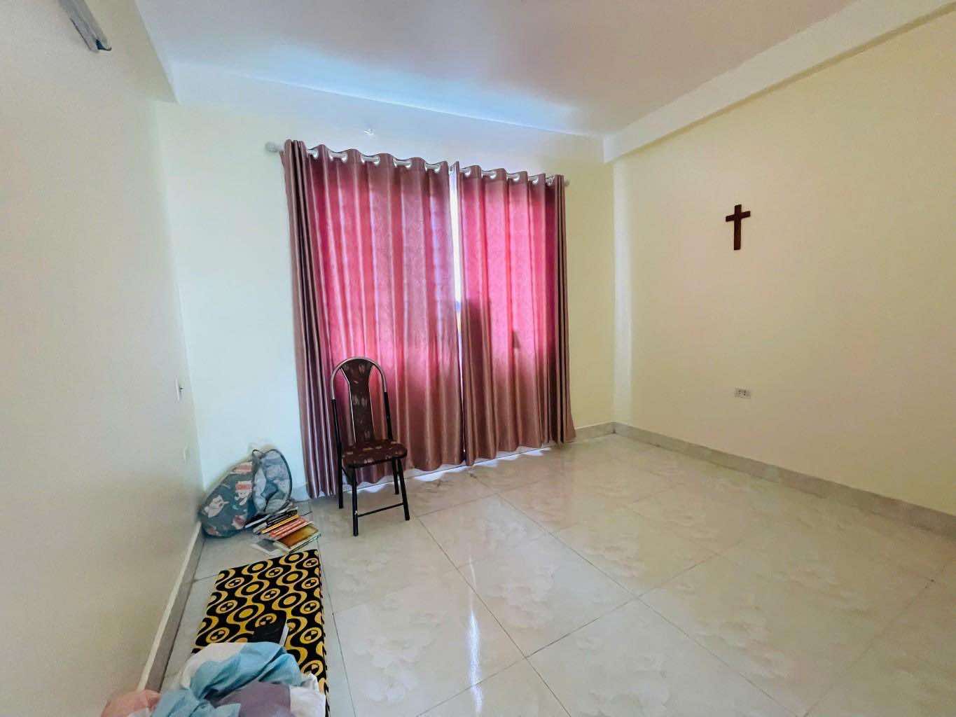 Cần Bán Nhà Thạch Bàn