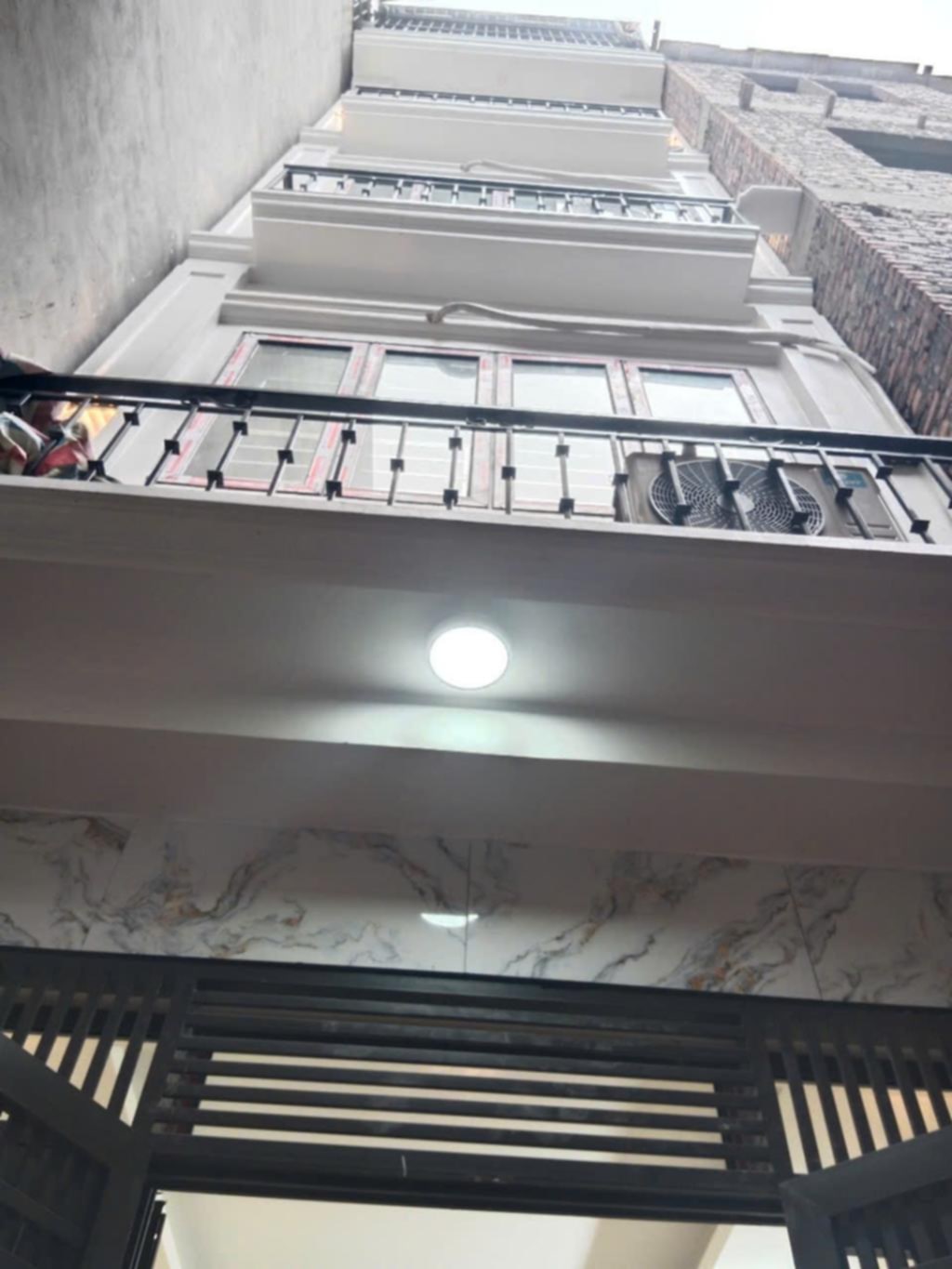 SIÊU PHẨM PHỐ ĐÔNG THIÊN KHÔNG NHANH THÌ MẤT