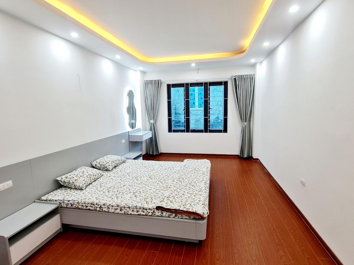 Bán nhà Tây Mỗ - Miêu Nha 35m2 nhà dân mới xây giá 5 Tỷ 5