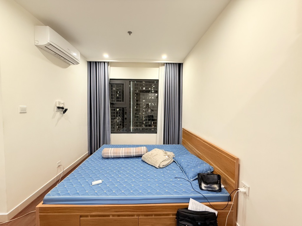 Bán nhà chung cư Vinhomes Smart City Tây Mỗ 31m2, giá chỉ 2 tỷ 550tr full nội thất