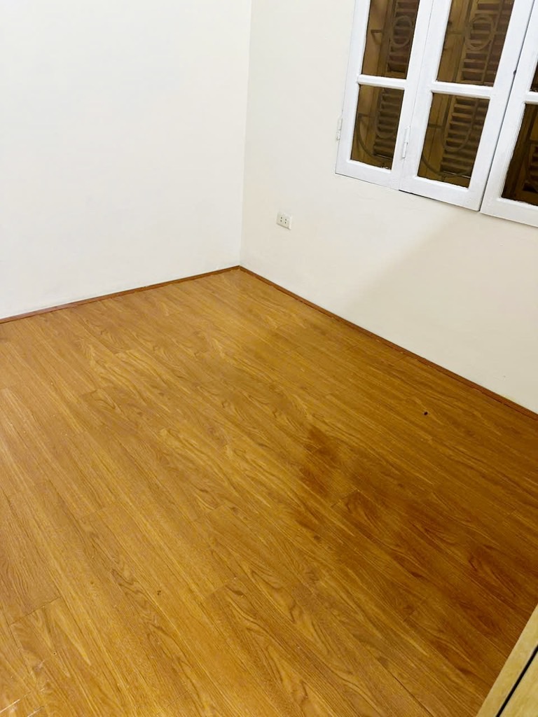 Cầu Giấy - Lô Góc - Gần Phố - Ngõ Thông - 41m2 - Chỉ 8.5 Tỷ