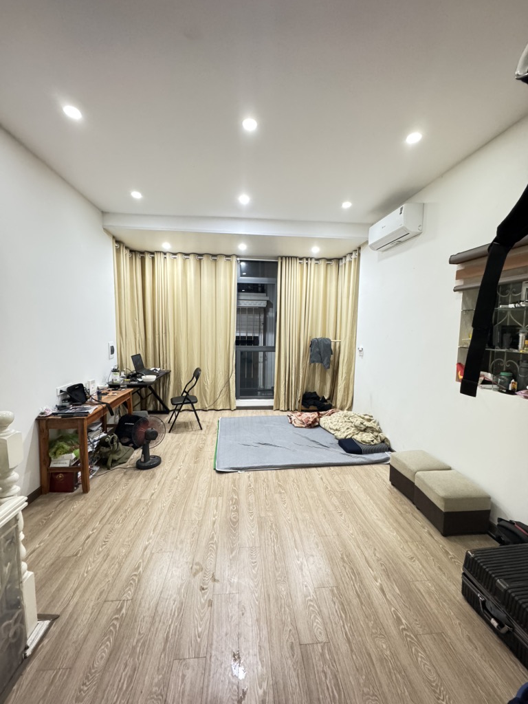 Bệnh nặng, bán rẻ chữa bệnh nhà Nguyễn Chính, ngõ to sát phố, 30m x4 tầng,nhỉnh 4 tỷ.