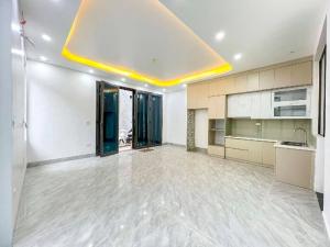 SIÊU PHẨM ÂU CƠ - 5 TẦNG CỰC ĐỈNH, MẶT TIỀN QUYỀN LỰC