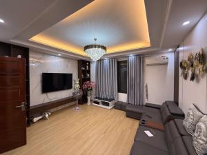 NHÀ TÂY HỒ - KINH DOANH CỰC ĐỈNH - CHỈ 7.3 TỶ