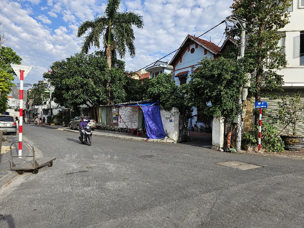 HÀ NỘI - QUẬN LONG BIÊN - PHÚC LỢI bán đất tặng nhà