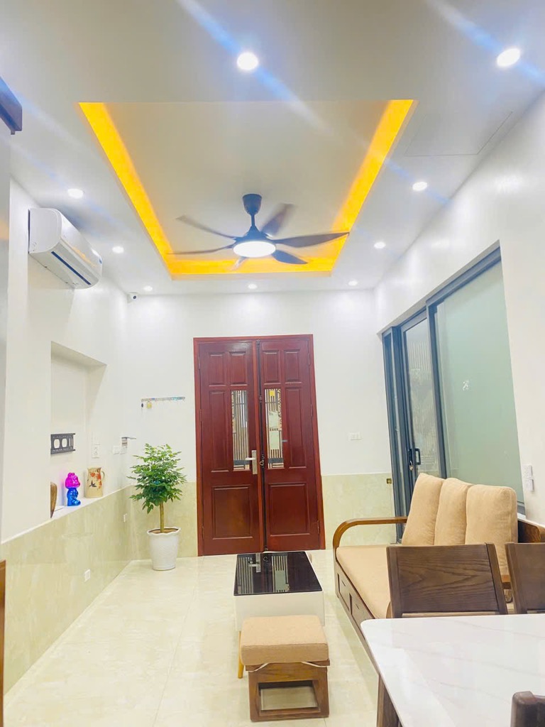 HÀO NAM – 38M² – 4 TẦNG – NGÕ BA GÁC – NHÀ DÂN XÂY – THOÁNG MÁT – NHỈNH 9 TỶ
