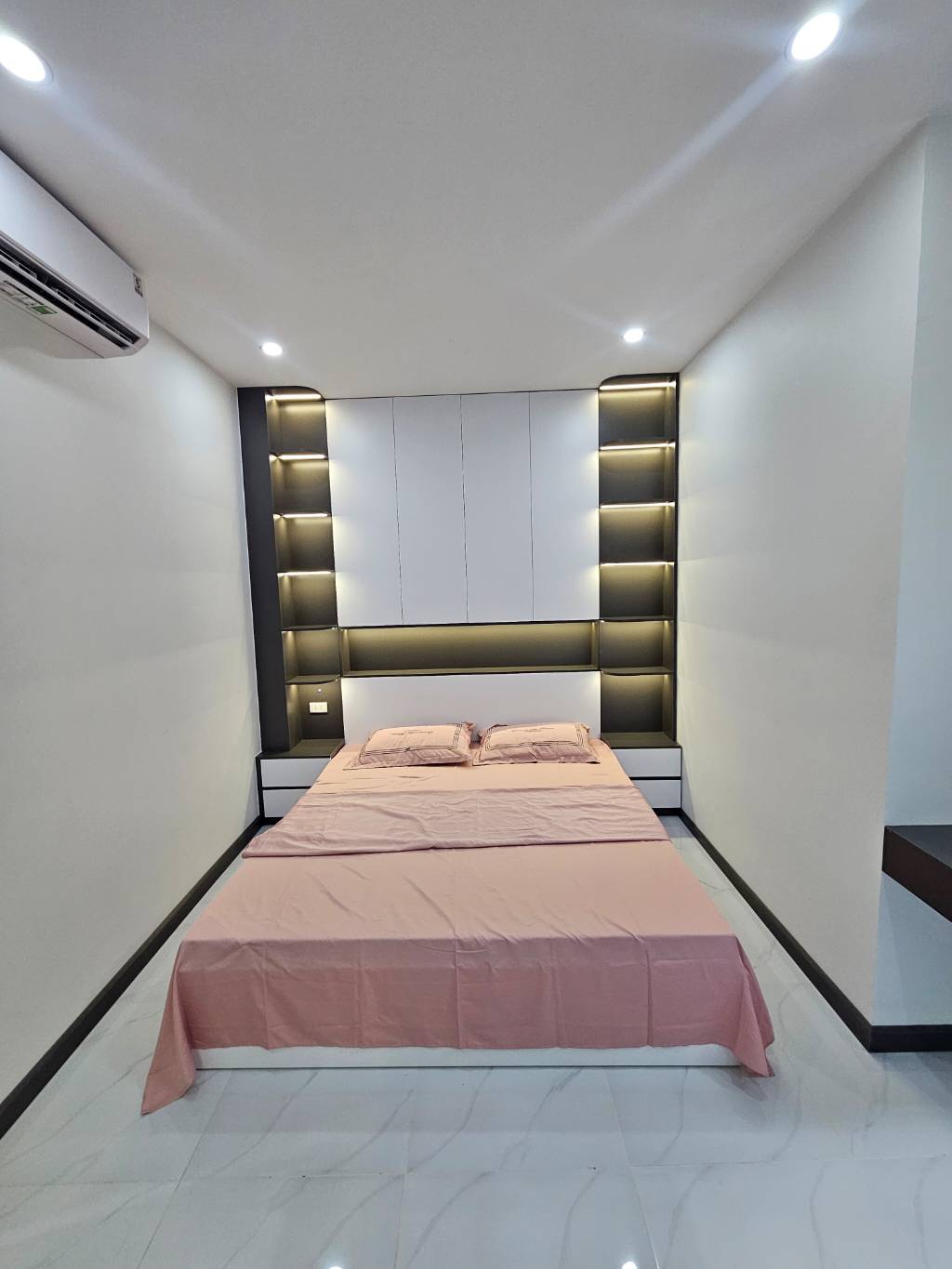 THỔ QUAN – SIÊU PHẨM NHÀ PHỐ 51M2 × 4 TẦNG – FULL NỘI THẤT – Ở NGAY