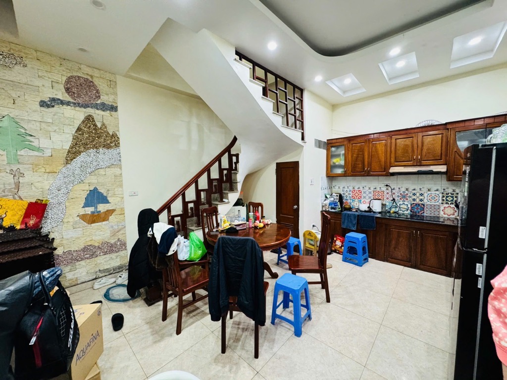 THỔ QUAN – NHÀ DÂN XÂY CHẮC CHẮN– 5 TẦNG - MẶT TIỀN RỘNG–NGÕ THÔNG