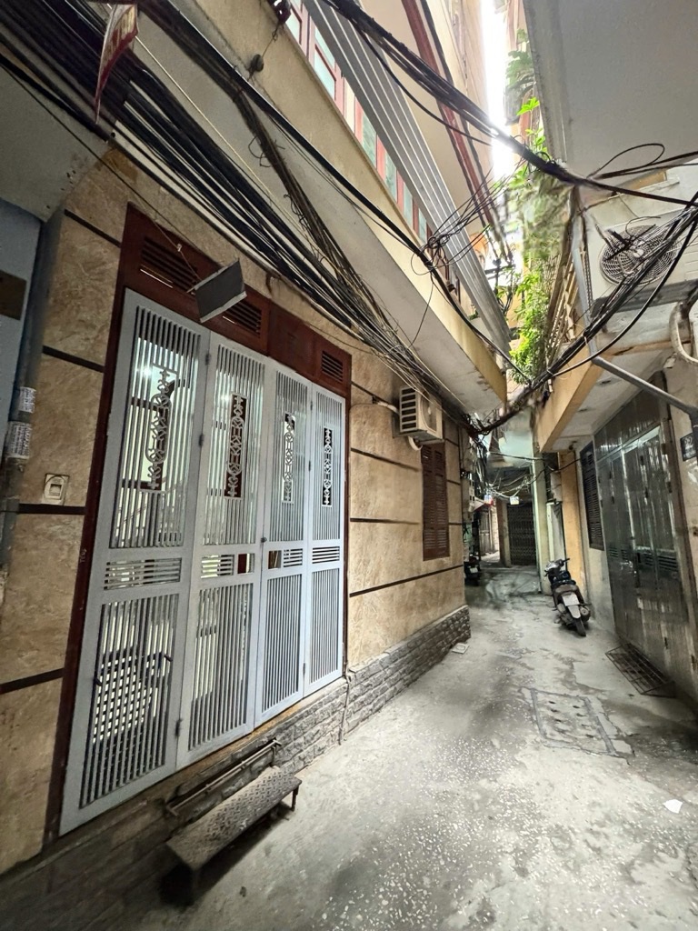 THỔ QUAN – NHÀ DÂN XÂY CHẮC CHẮN– 5 TẦNG - MẶT TIỀN RỘNG–NGÕ THÔNG