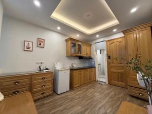 VIP- ĐẶNG TRẦN CÔN -PHỐ NHỎ XINH – 5 TẦNG CHẮC CHẮN–ĐỈNH CỦA ĐỈNH
