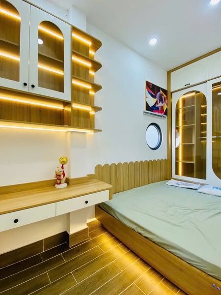 NHÀ ĐẸP - NGAY EMART 2 - 5 TỎI