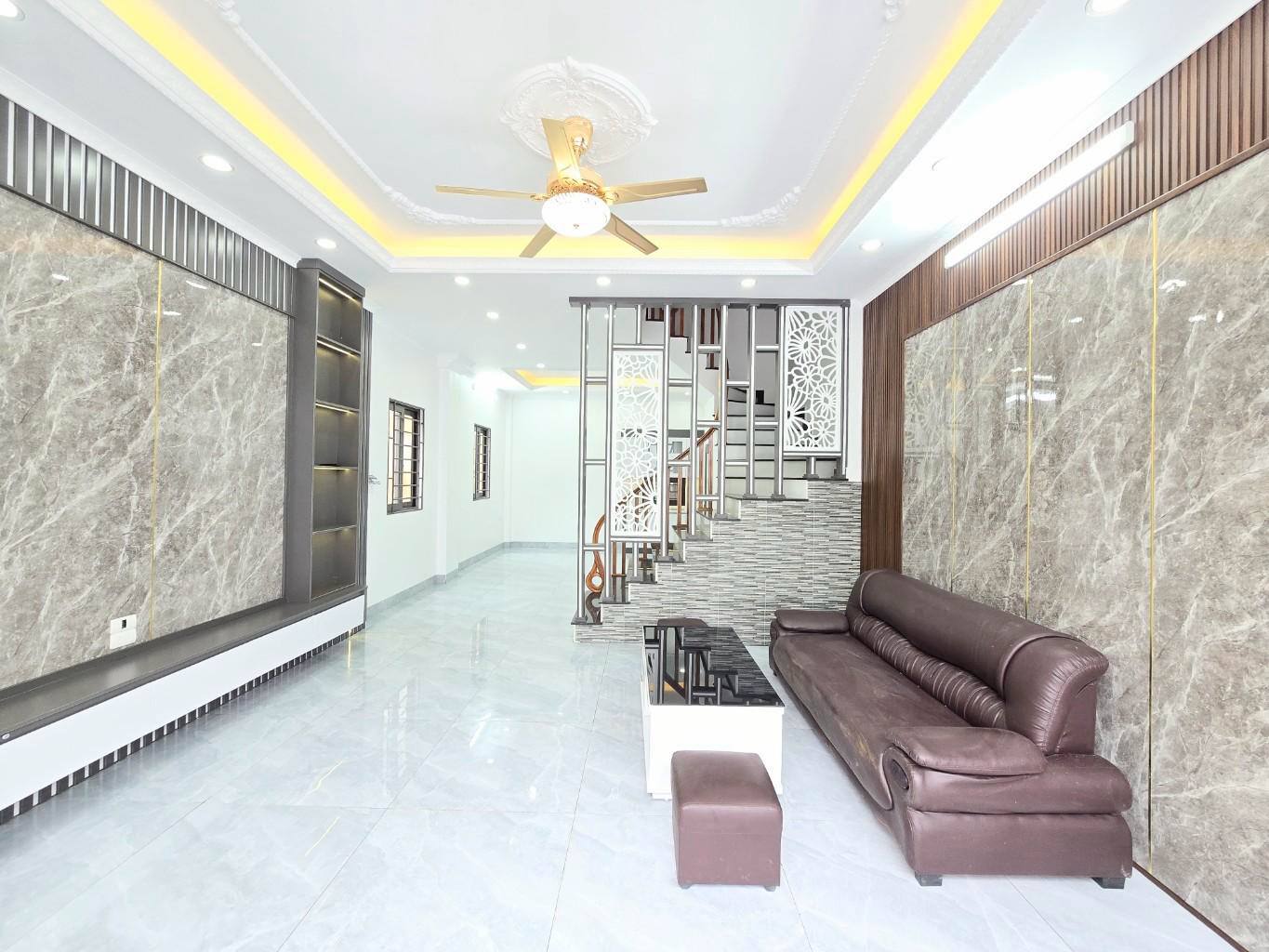 Bán Nhà Liên Ninh THANH TRÌ Siêu Đẹp mà chỉ có 5,5 tỉ