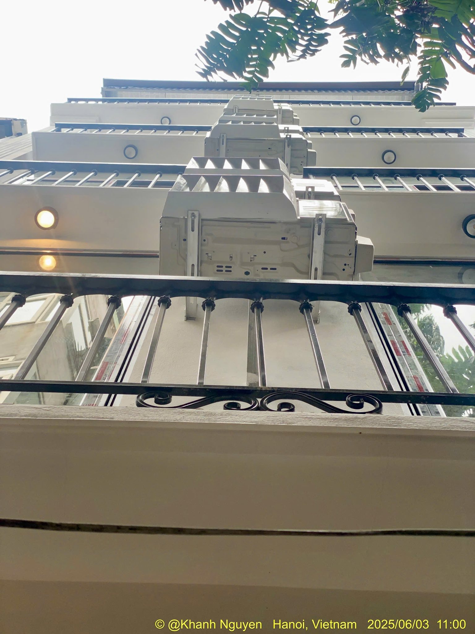 Nhà 5 tầng mới, 36m2 5 tầng kinh doanh tốt 0981576398