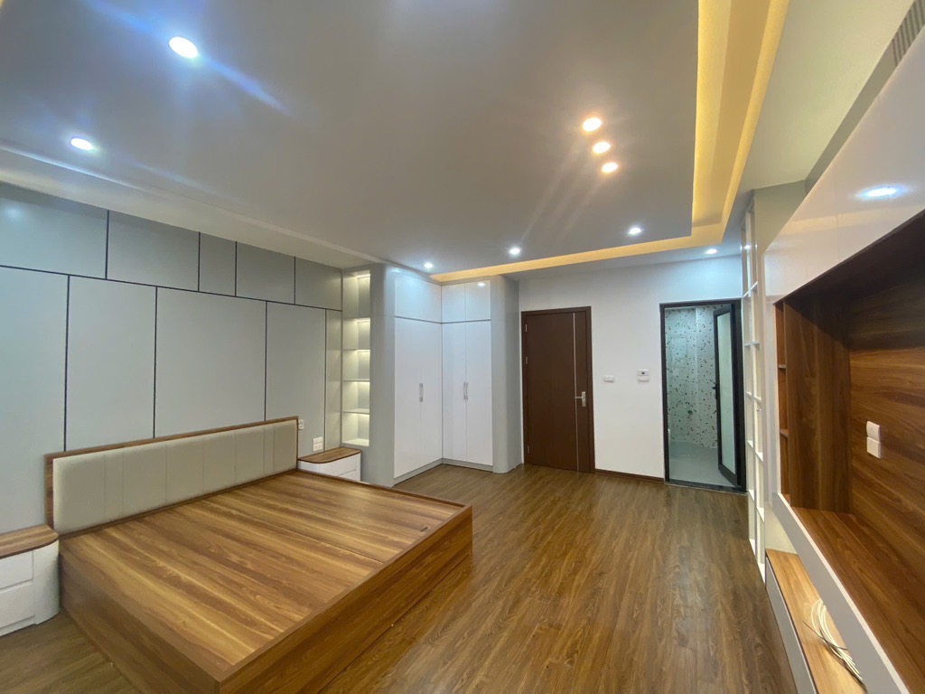 BÁN GẤP NHÀ PHỐ TRƯƠNG ĐỊNH, 5 TẦNG, THANG MÁY, NGÕ THÔNG KINH DOANH