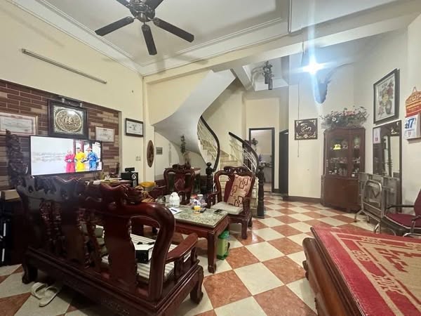 CHÍNH CHỦ CẦN BÁN NHÀ NGỌC LÂM - SIÊU ĐẸP - TIỆN ÍCH BẠT NGÀN - NHỈNH 21 TỶ