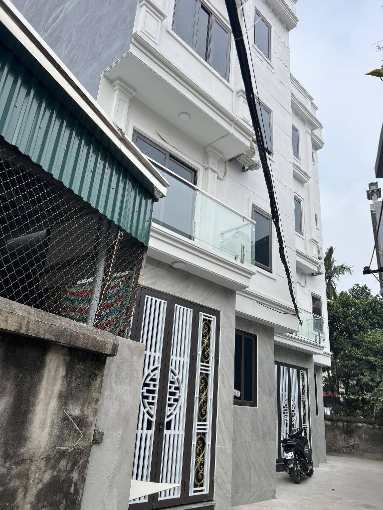 Bán nhà Siêu Đẹp 5 Tầng Đông Ba. Nội thất Mới lung linh. Kinh doanh tiện lợi, Để ở thì chỉ cần xách balo mà đi.