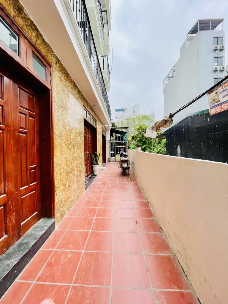 Bán gấp nhà mới tinh còn thơm mùi sơn