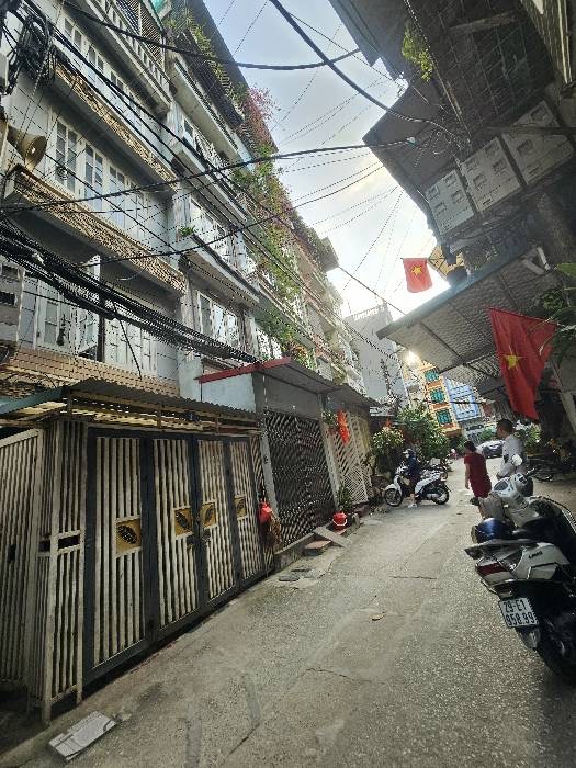 Bán nhà Kim Mã, ô tô tránh, tiện ích vô vàn, nhỉnh 9 tỷ