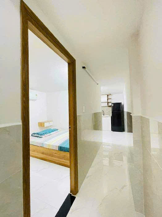 Nhà Mới Nguyễn Thế Truyện - 40m2 - 2 Tầng - 2 PN - 2 WC.  -Hẻm Thông, KIA ra vào thoải mái  -Giá Chỉ 4 Tỷ x Nhỏ.
