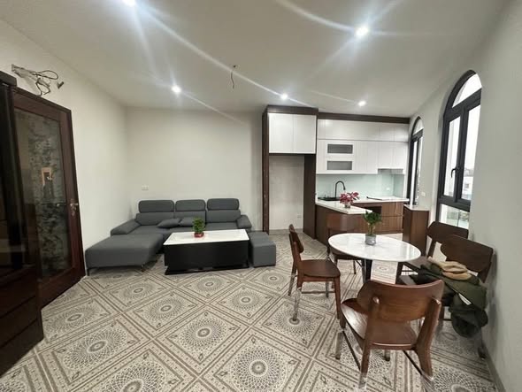 Nhà Kim Ngưu dòng tiền tốt  Nhà 60m2 x 6tầng thang máy , mới kính koong