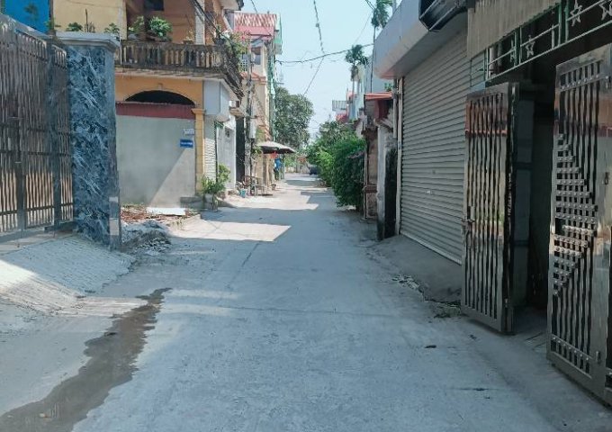 Bán đất Đường Kiêu Kỵ, Gia Lâm, Hà Nội diện tích 120m2 giá 5.6 Tỷ