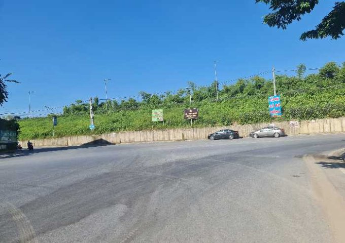 Bán đất mặt đường đê Bát Tràng - Đông Dư