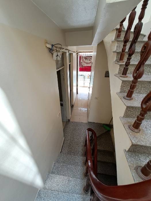 NHÀ ĐẸP DÂN XÂY CHẮC CHẮN MẶT TIỀN RỘNG CÁCH 20M RA PHỐ NGỌC THỤY Ô TÔ TRÁNH CÁCH MIPEC TOWER 300M