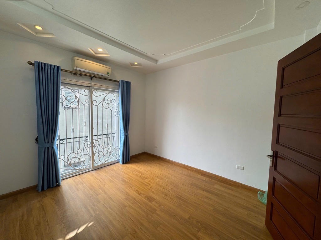 Nha ngọc thuỵ diện tích rộng