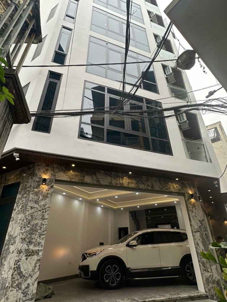 Nguyễn Văn Cừ , ô tô 7 chỗ, thang máy full nội thất