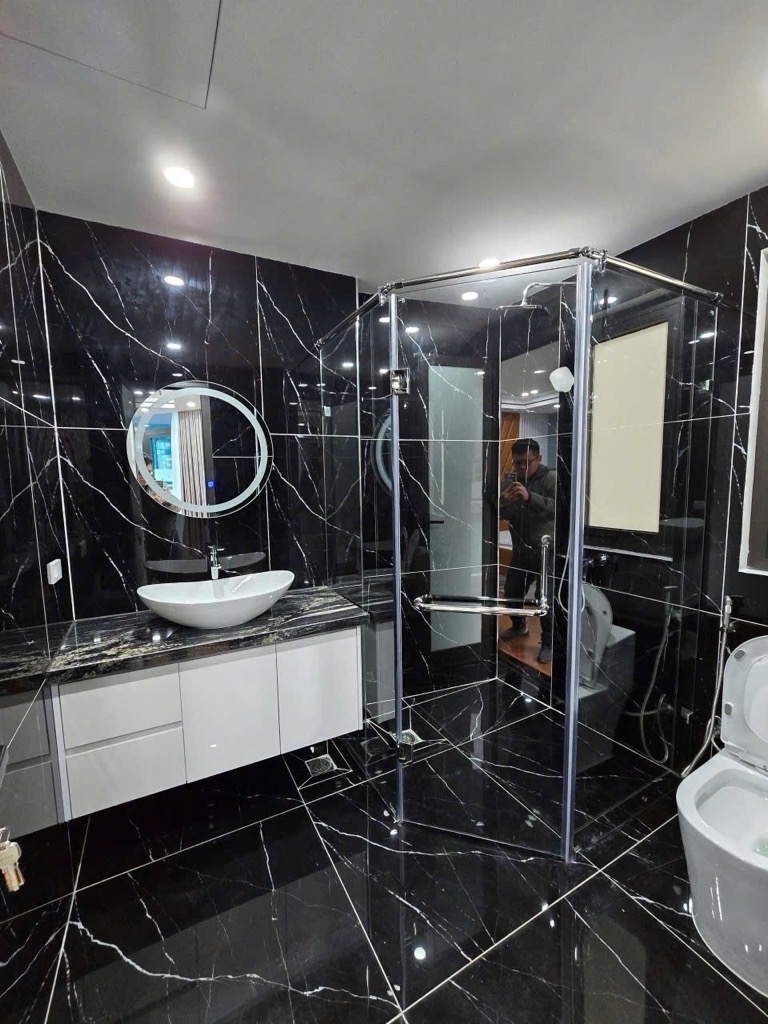 Nguyễn Văn Cừ , ô tô 7 chỗ, thang máy full nội thất