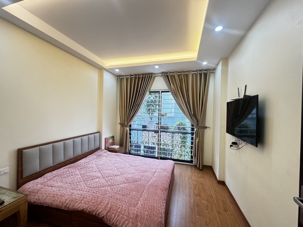 Ngọc thuỵ ô tô đỗ cửa , nhà đẹp, kinh doanh nhỏ