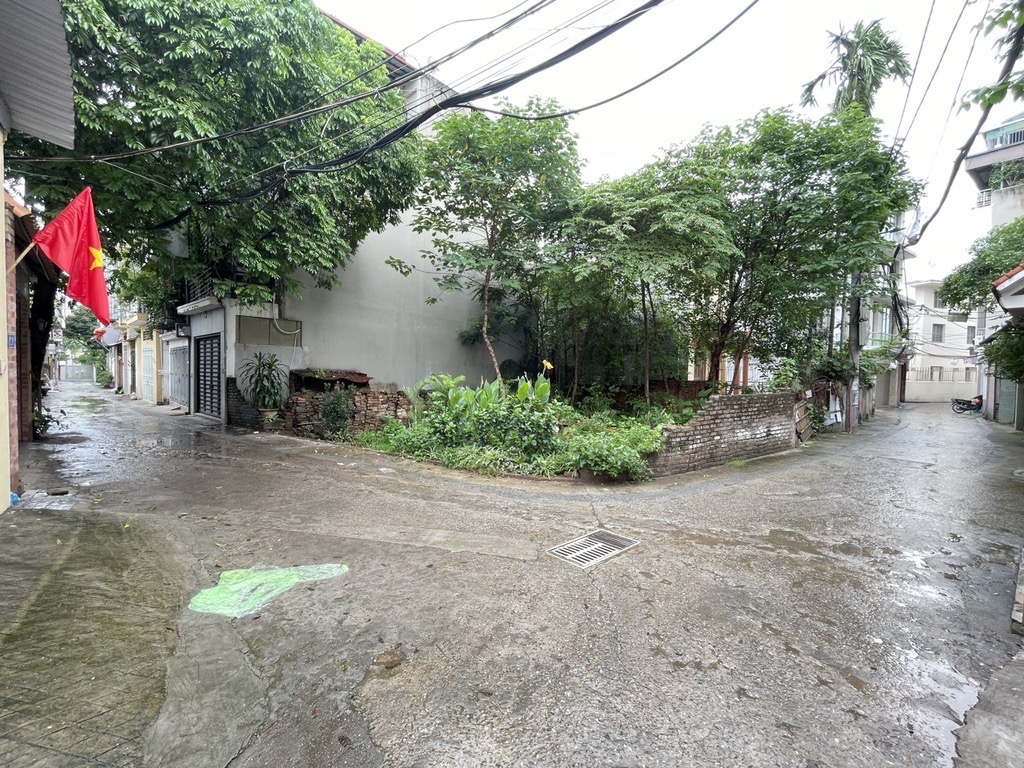 Ngọc thuỵ nhà đẹp dân xây