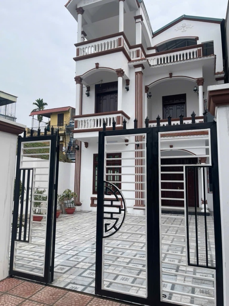 Biệt thự bắc cầu,quá đẹp ở sướng luôn