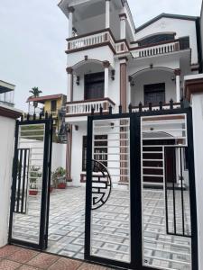 Biệt thự bắc cầu,quá đẹp ở sướng luôn