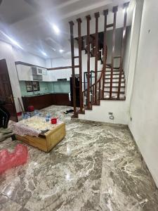 Nhà mới thạch bàn ở ngay ,ô tô ngủ trong nhà,ngõ ô tô