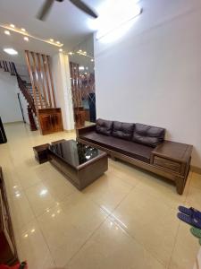 Chủ cắt lỗ bán nhà Ngọc Lâm ngõ thông 2 phố, nhà mới full nội thất
