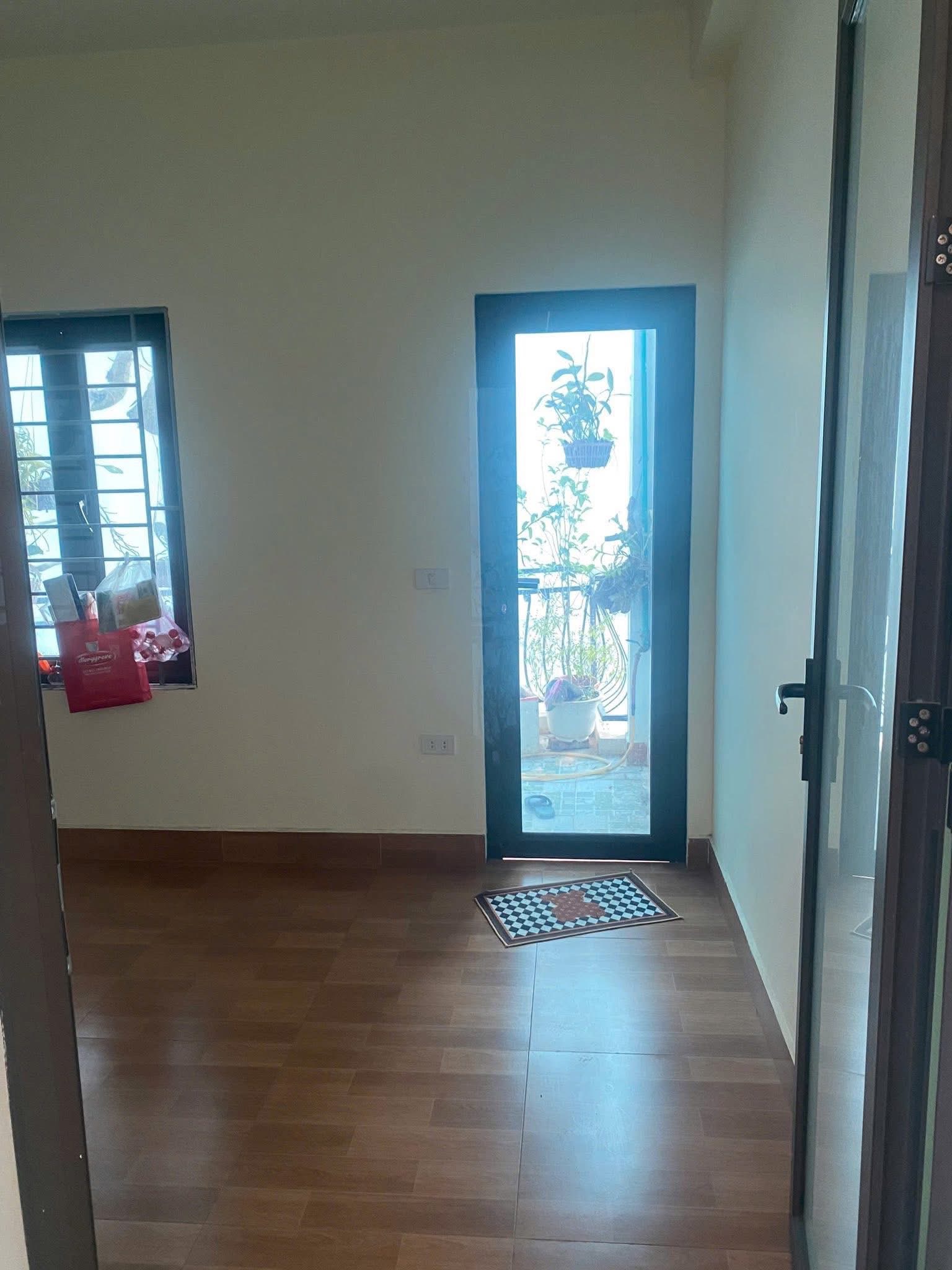 Nhà NGUYỄN LƯƠNG BẰNG vị trí trung tâm đẹp