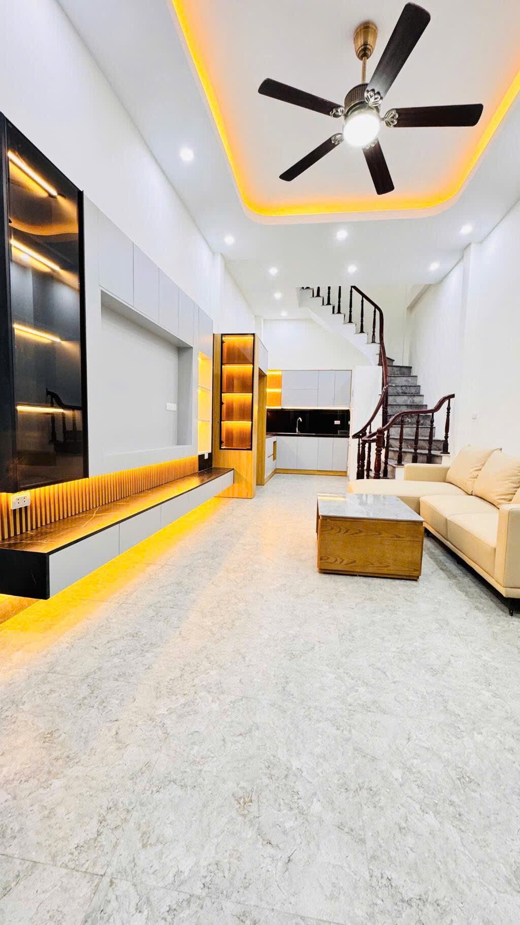 CHÍNH CHỦ GIAO BÁN NHÀ ĐẸP , ô tô đỗ